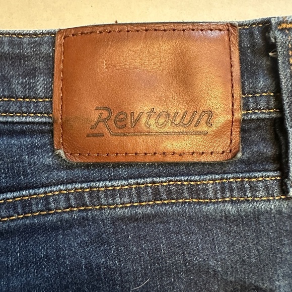 Revtown Decade Denim Automatic Size 38x32 Straight Leg Jeans Stretch Med Wash - Picture 8 of 10